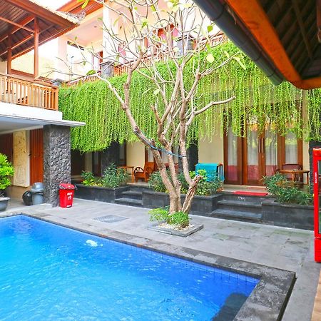 D'Astri Guesthouse Sanur Redpartner Денпасар Екстериор снимка