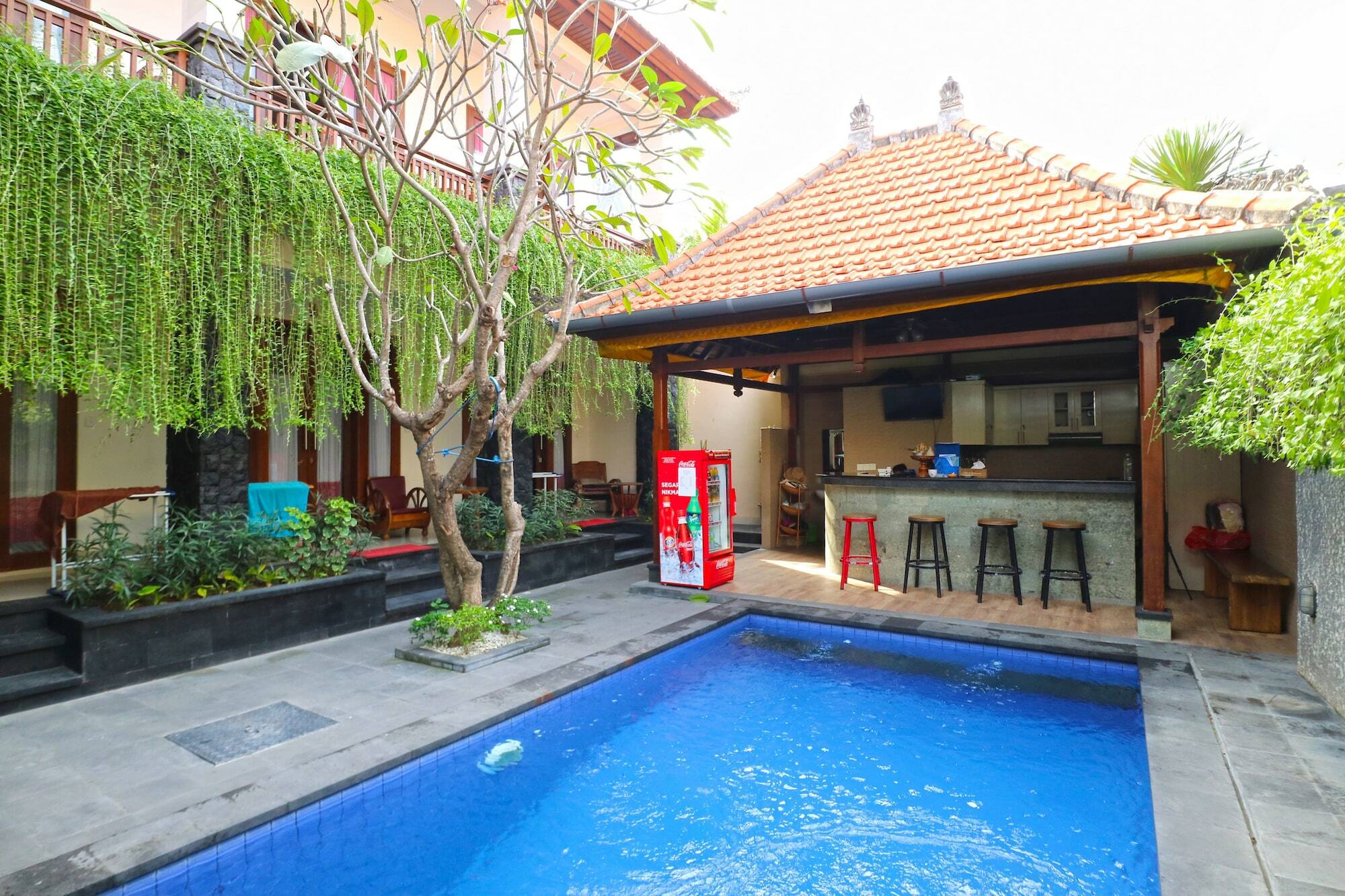 D'Astri Guesthouse Sanur Redpartner Денпасар Екстериор снимка